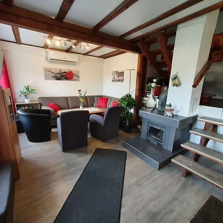 Semesterbostad Elster By Interhome